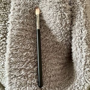 MAC brush
